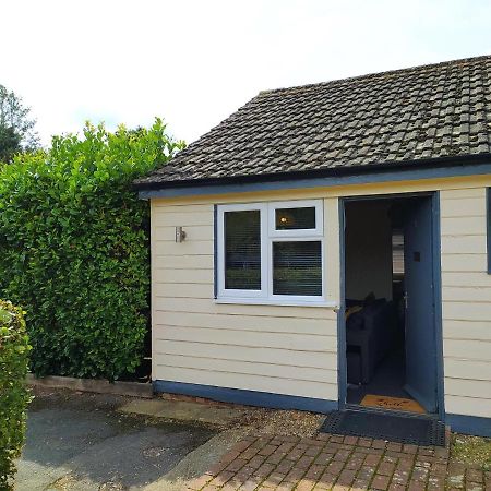 Garden Flat At The Infamous Piltdown Man Pub Apartamento Fletching Exterior foto